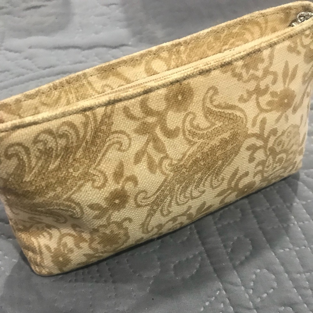 Like new Victoria’s Secret Makeup Bag
